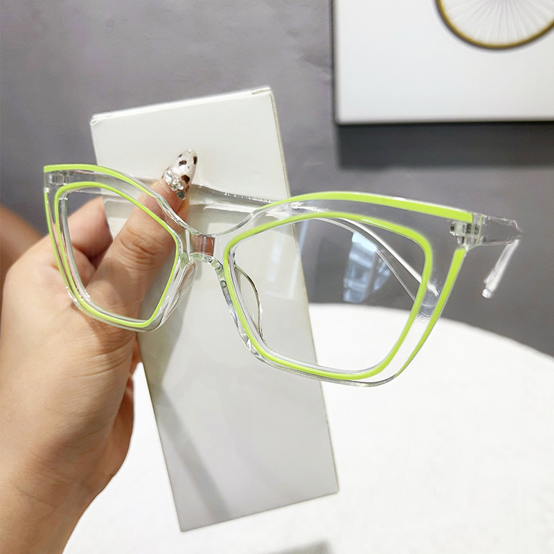 Eyewear Angle 9