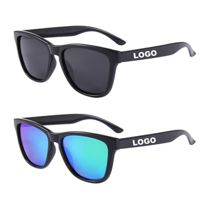 Custom Logo Matte Black Polarized UV400 Sunglasses